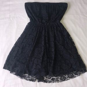 HOLLISTER STRAPLESS DRESS
